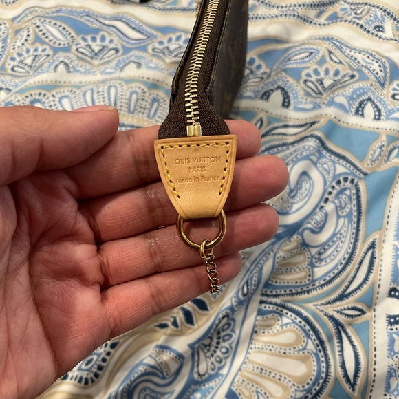 🤎Authentic LV Mini Pochette Accesoires 🤎 - Picture 2 of 8
